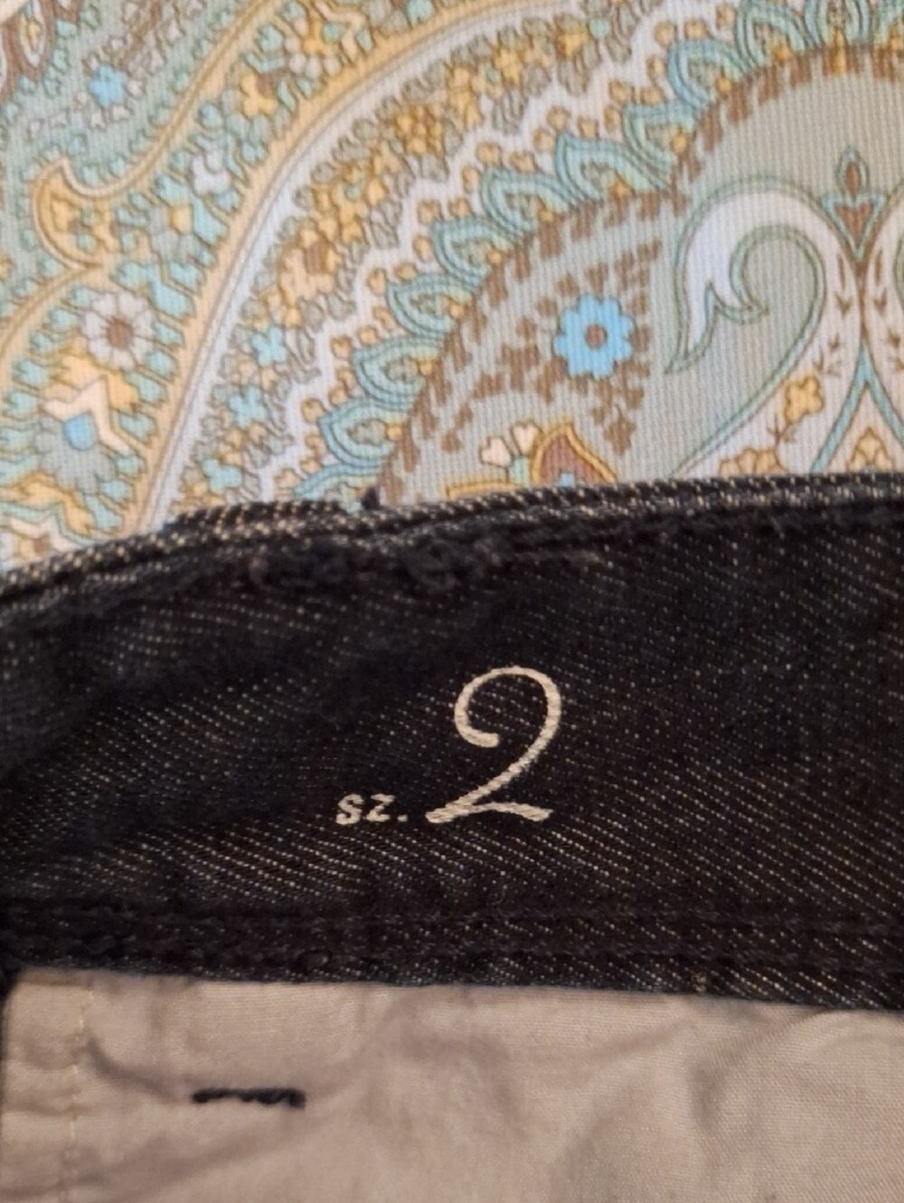 LOFT Dark Blue Denim Casual Women's Shorts. Size 2 - Picture 4 of 5